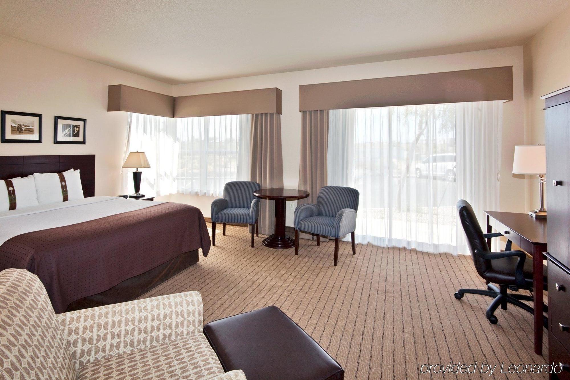 By Ihg Hotel 3*